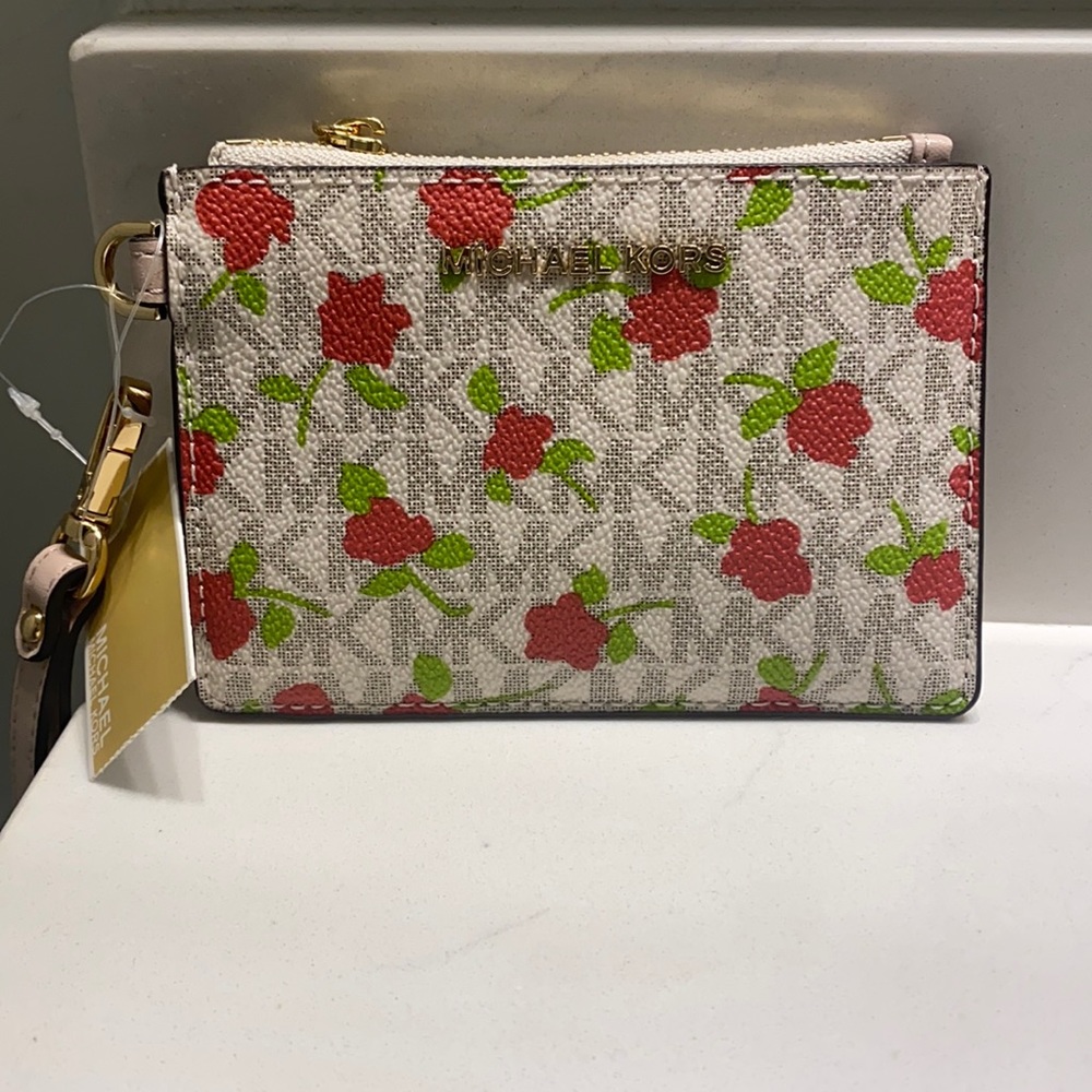 NEW! Michael Kors wallet